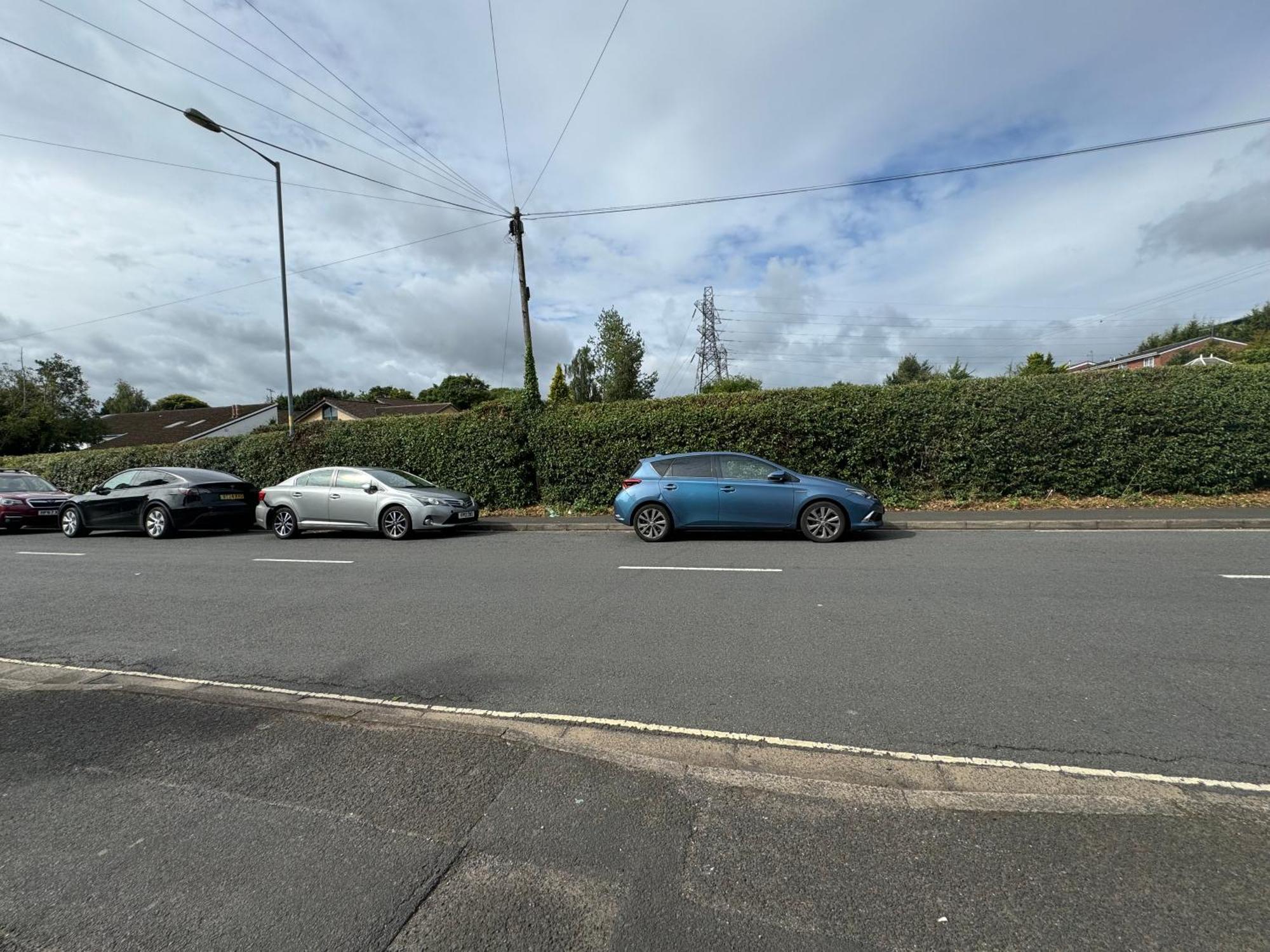 Spacious Home, Walk To Centre & Free Parking Holiday home *